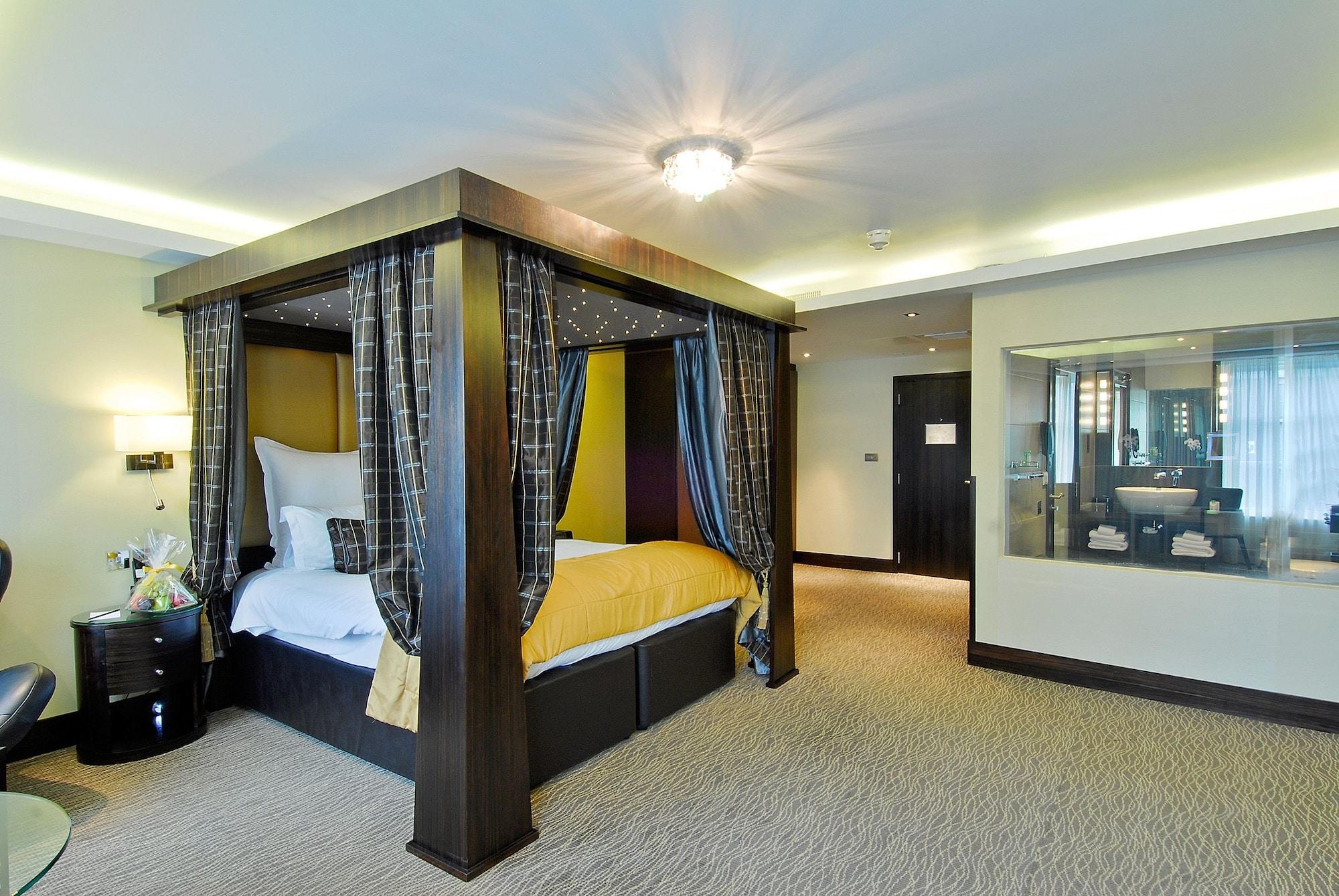 Montcalm Mayfair, Autograph Collection London Room photo A suite at the hotel